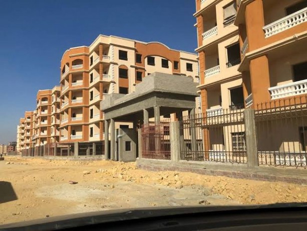 shkh-llbyaa-fy-kombond-alaaamlyn-bozar-alaokaf-alandls-big-0