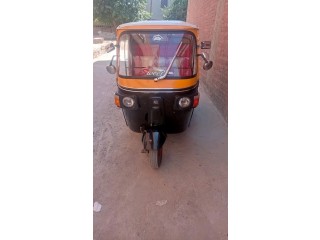 توك توك للبيع