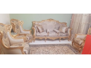 صالون مدهب استعمال نضيف بحالة جيدة جدا