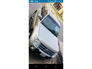 ميتسوبيشي باجيرو 2010