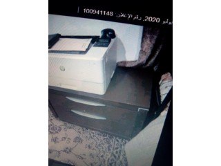 طاوله صغيره بادراج